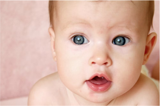 5 Effective Tips to Ease Your Baby's Stranger Anxiety
